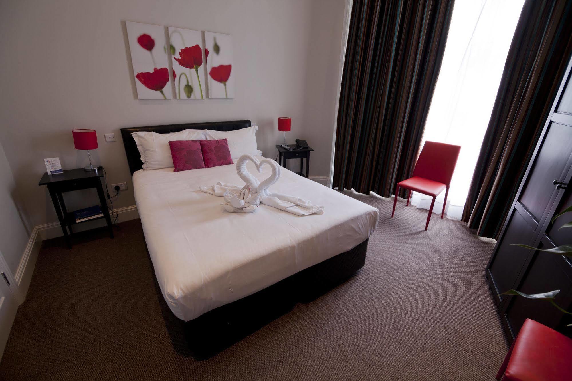 Nox Lancaster Gate Hotel London Exterior photo